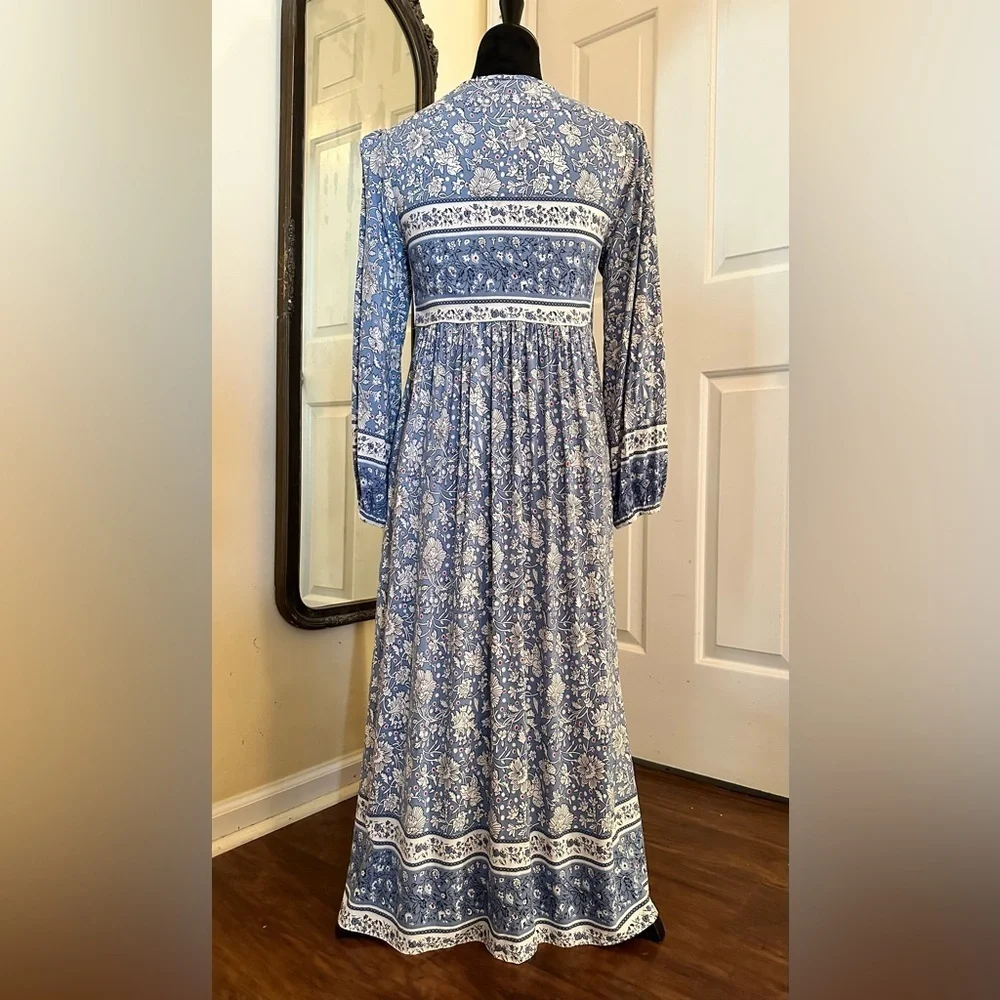 R. Vivimos Bohemian V-Neck Midi Dress - Picture 8 of 9